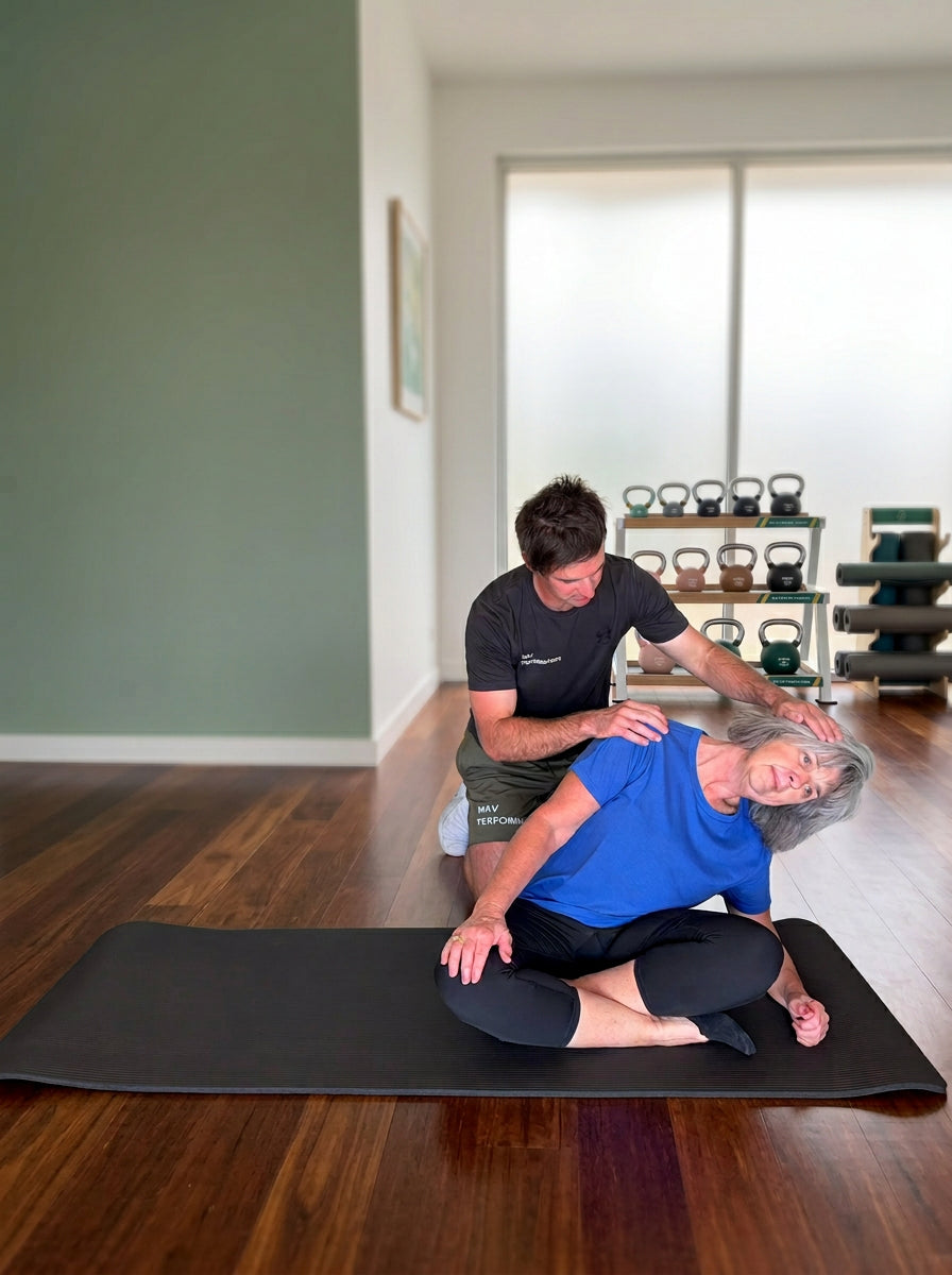 MAV Performance mobility stretching
